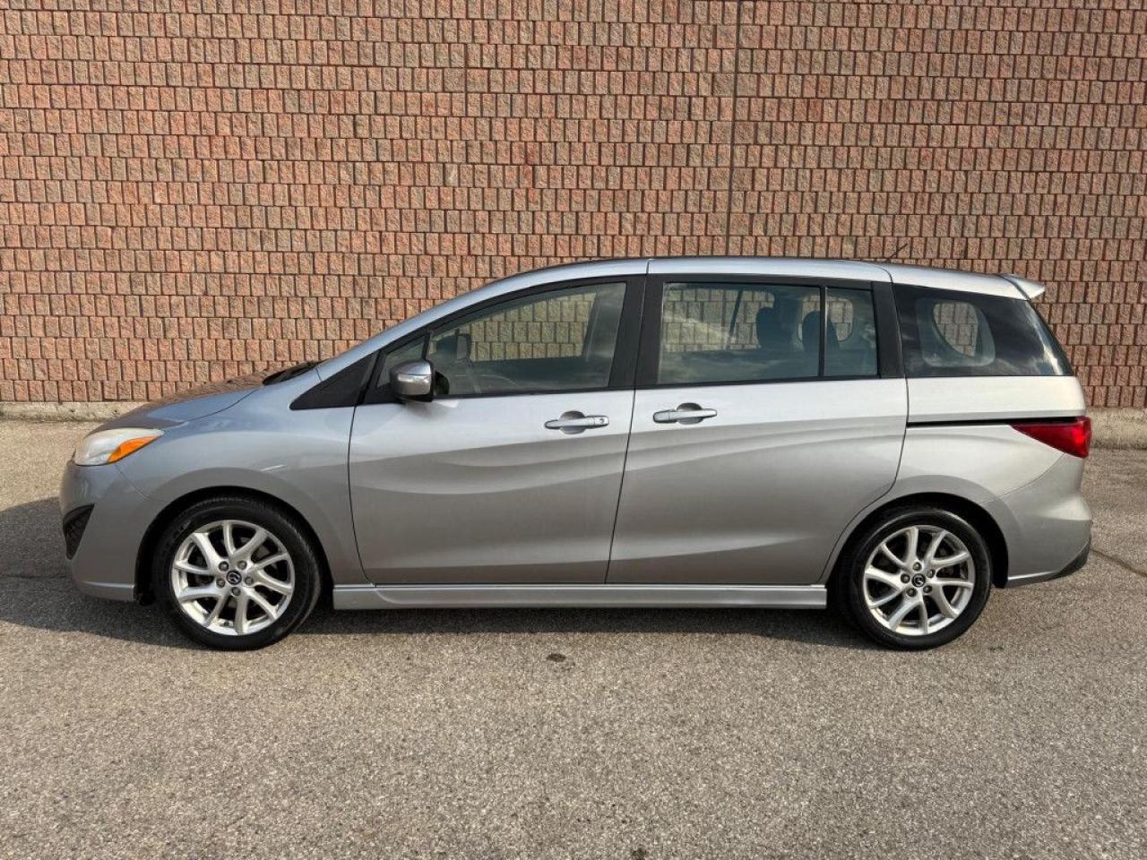 2014 Mazda MAZDA5 GS | ONE OWNER | CLEAN CARFAX | SUNROOF | 6 PASS | HEATED SEATS | BLUETOOTH | - Photo #3
