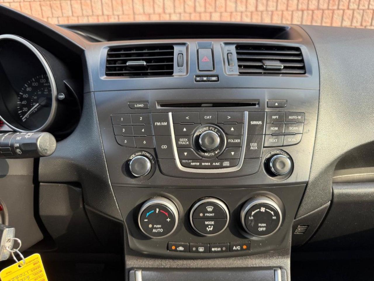 2014 Mazda MAZDA5 GS | ONE OWNER | CLEAN CARFAX | SUNROOF | 6 PASS | HEATED SEATS | BLUETOOTH | - Photo #26