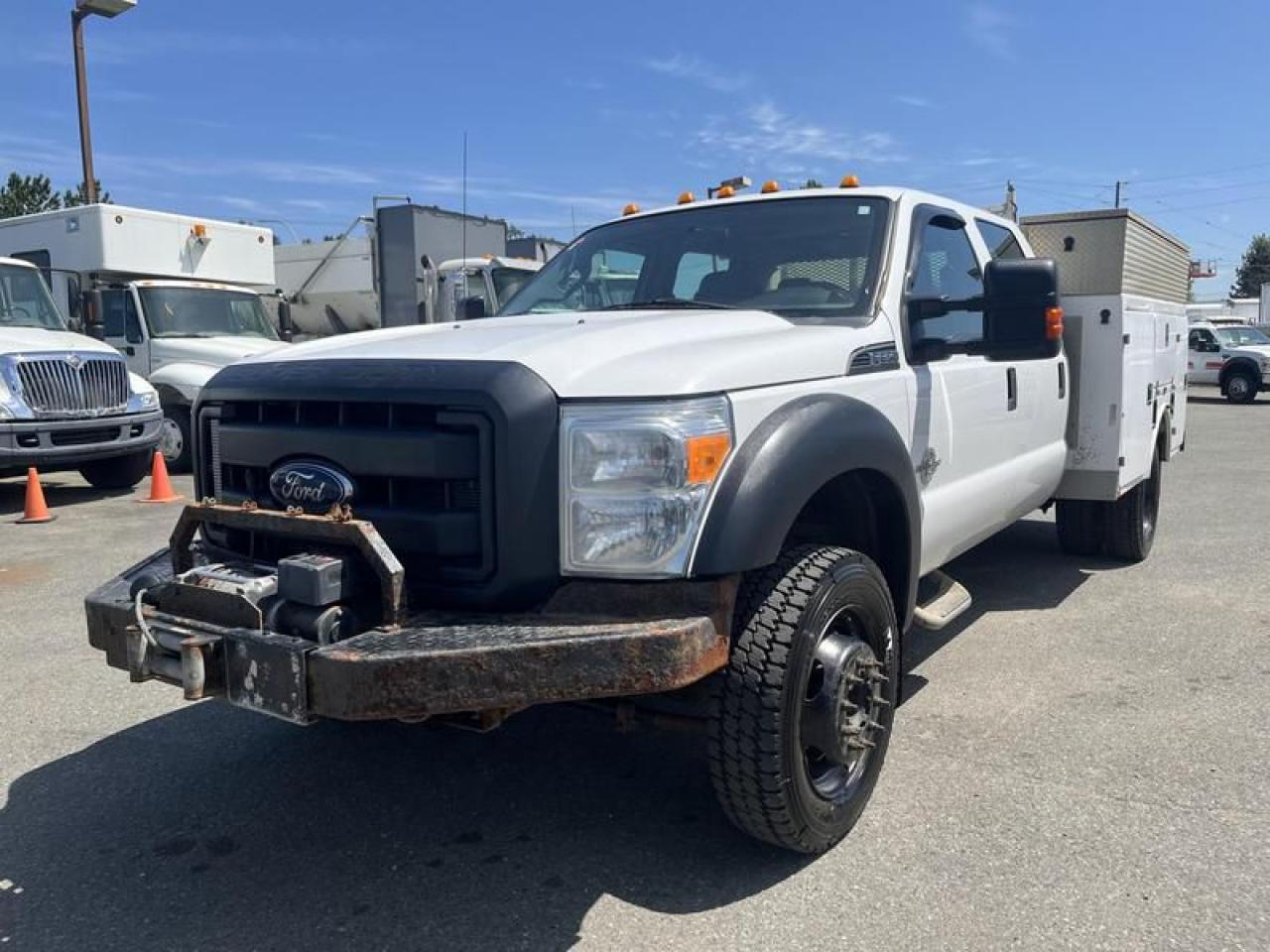 Used 2015 Ford F-550 Service Truck Crew Cab Dually Diesel  4WD for sale in Burnaby, BC