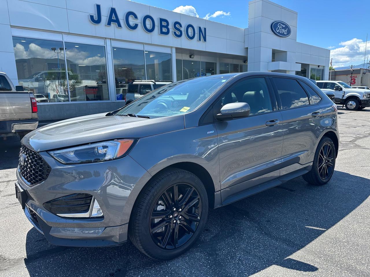 2023 Ford Edge SEL Photo0