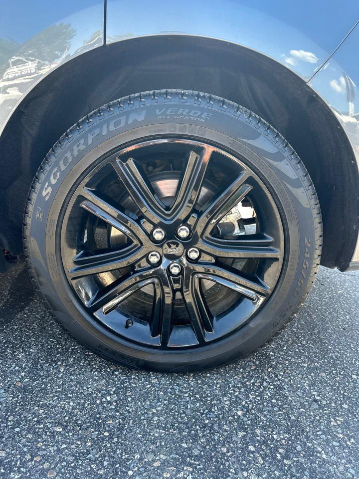 2023 Ford Edge SEL Photo5