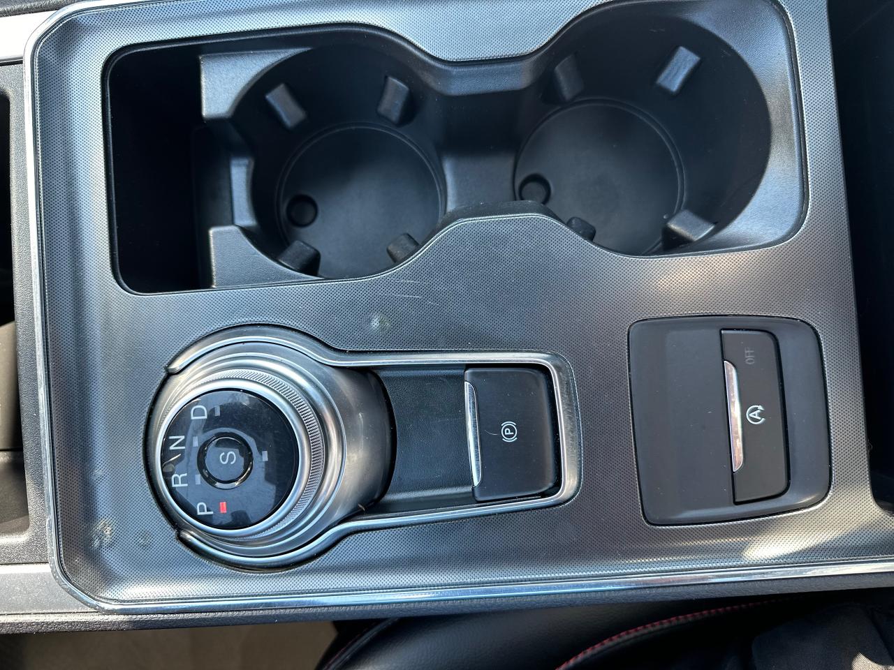 2023 Ford Edge SEL Photo5