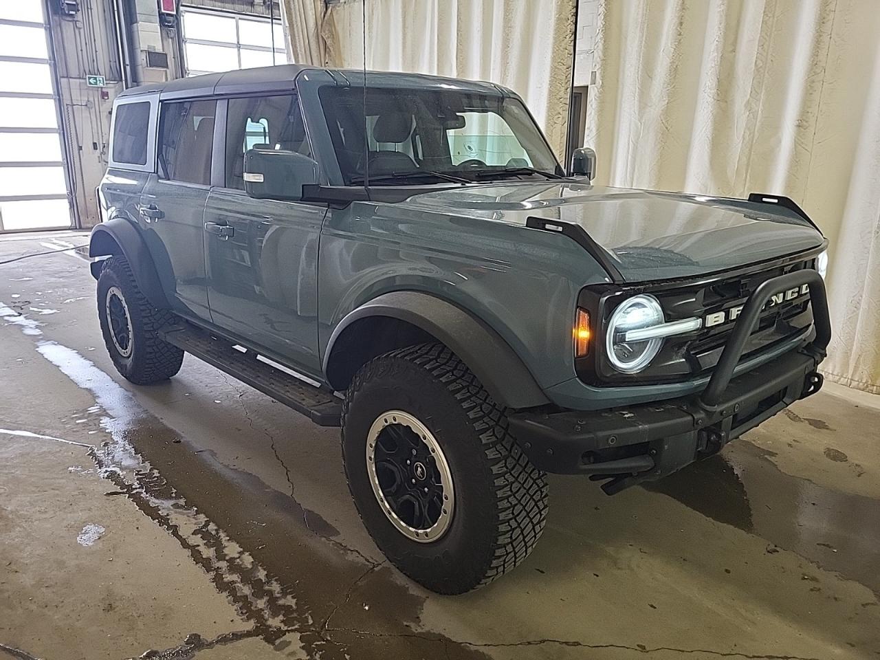 2021 Ford Bronco Outer Banks Photo1