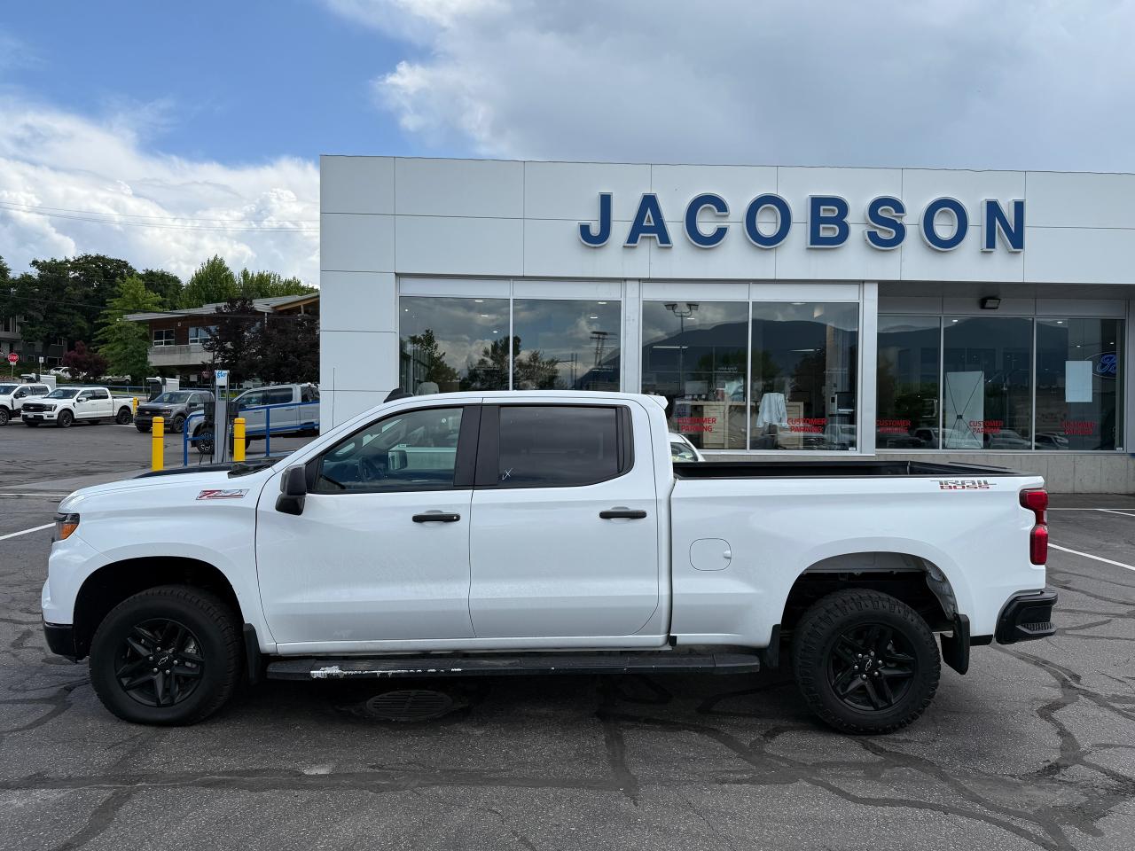 2022 Chevrolet Silverado 1500 Custom Trail Boss Photo1