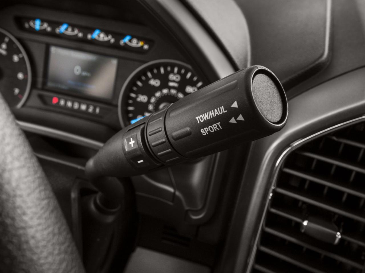 2015 Ford F-150 XLT Photo5