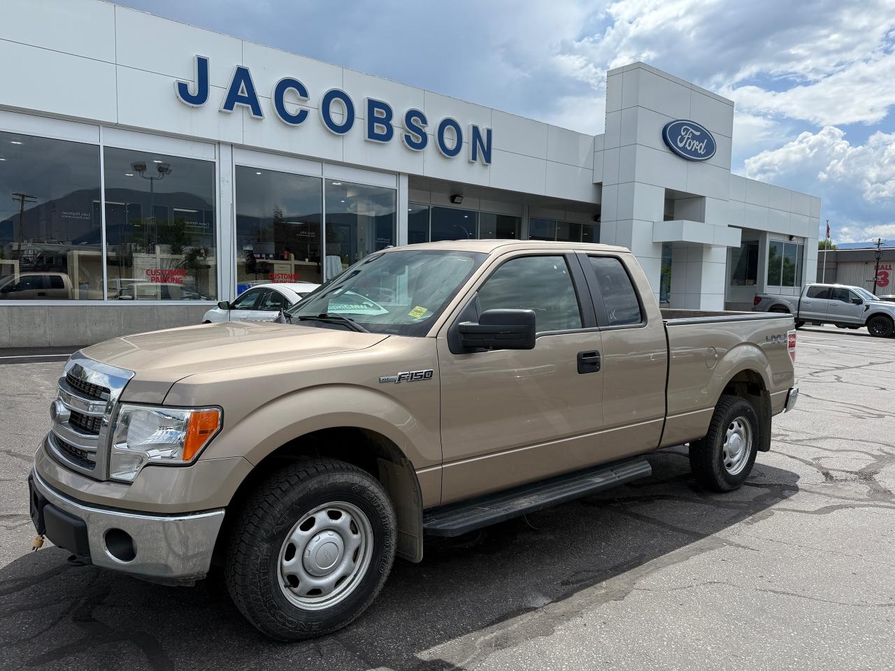 2013 Ford F-150 XLT Photo0