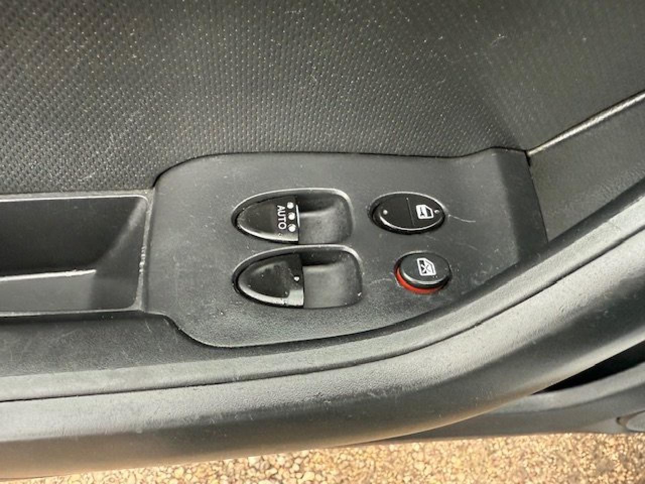 12628452