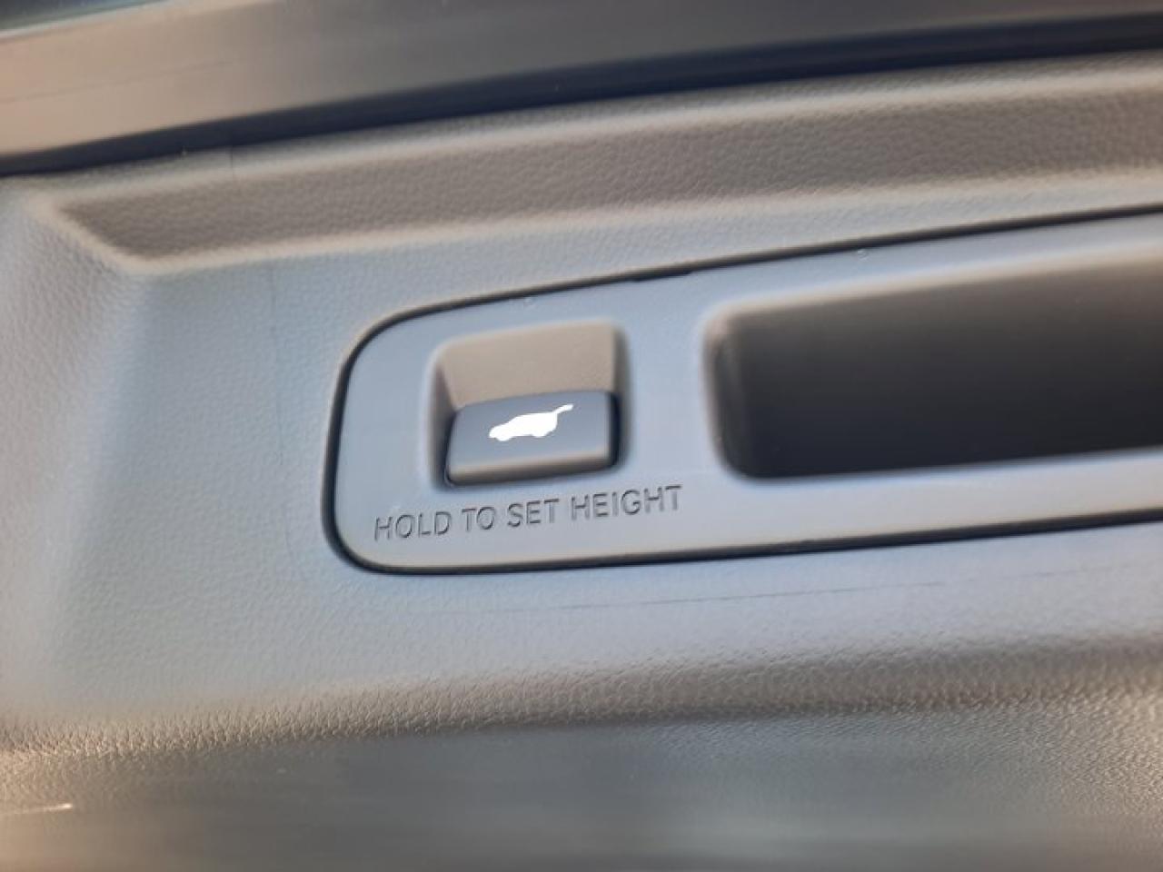 12628551