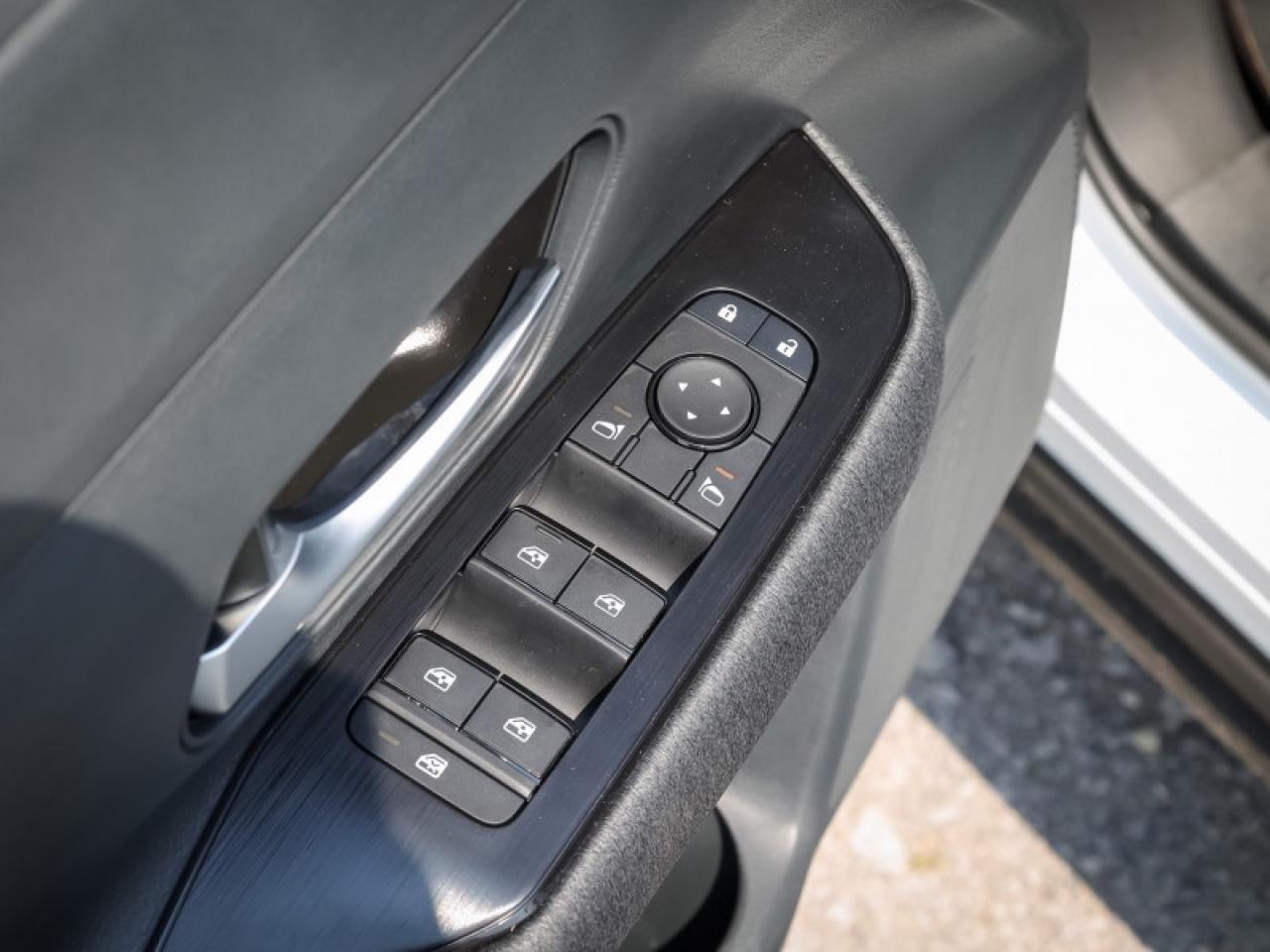 2025 Nissan Kicks SV  - Heated Seats Photo