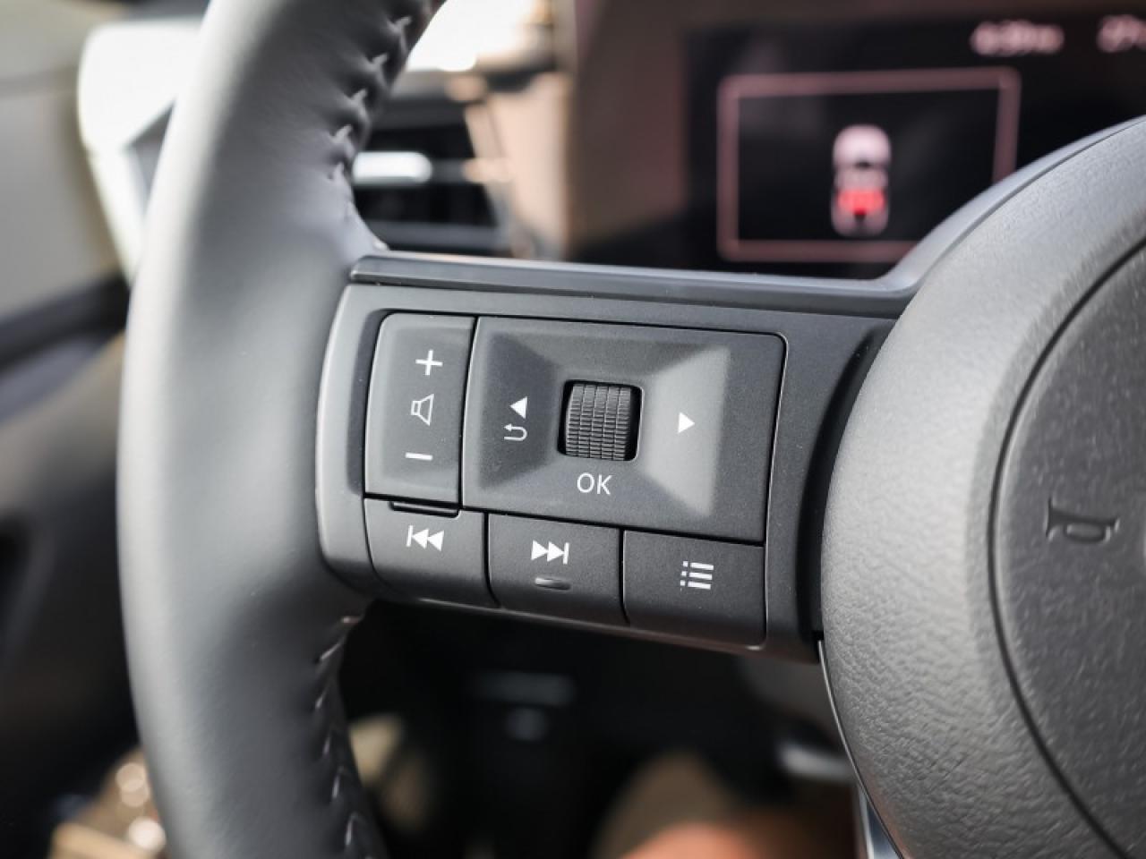 2025 Nissan Kicks SV  - Heated Seats Photo