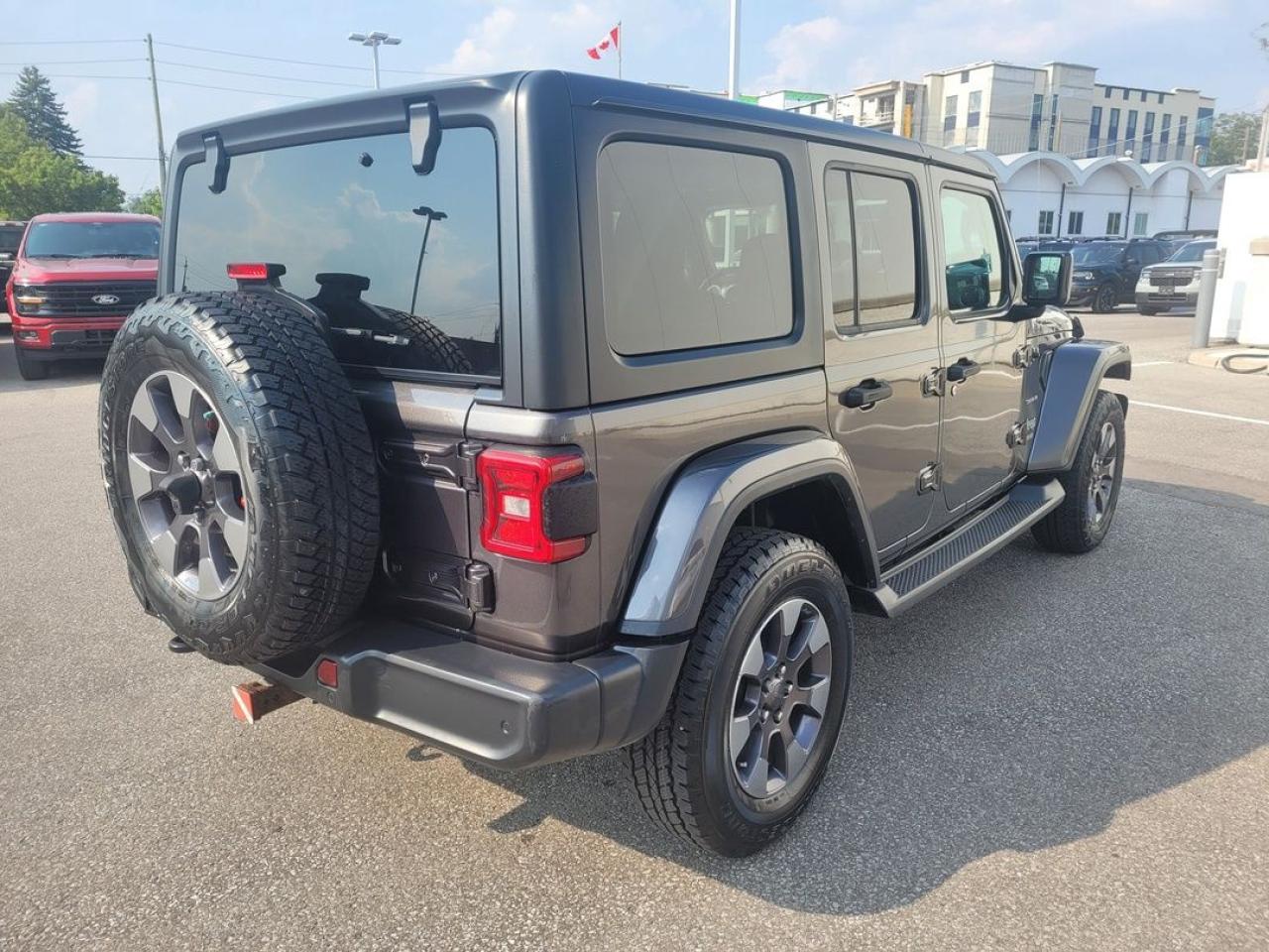 2018 Jeep Wrangler Unlimited Sahara Photo5