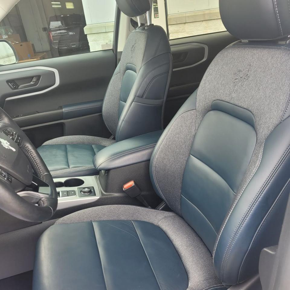2022 Ford Bronco Sport Outer Banks Photo9