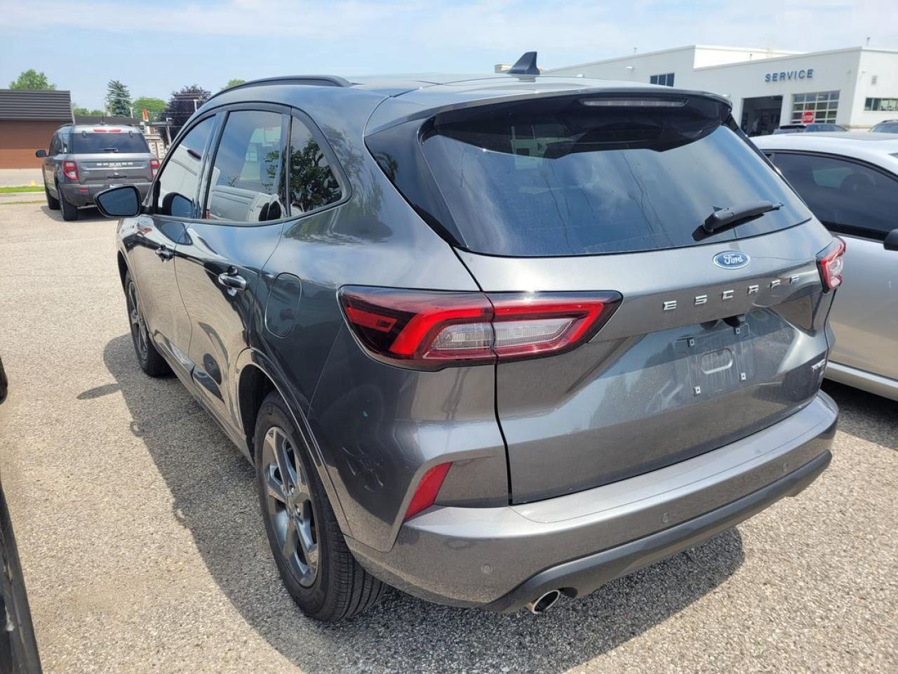 2024 Ford Escape ST-Line Photo9