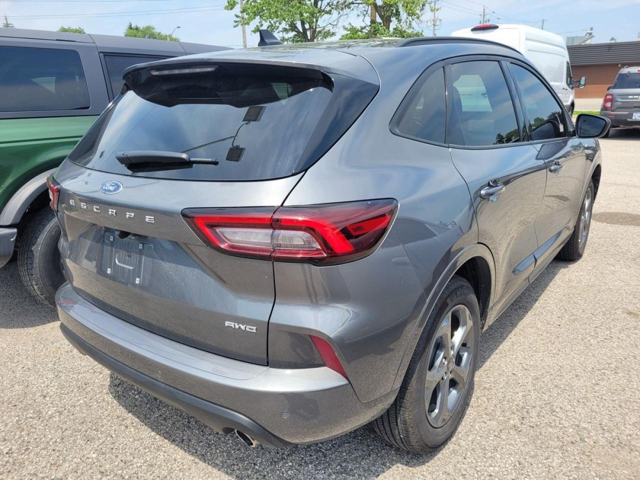 2024 Ford Escape ST-Line Photo4