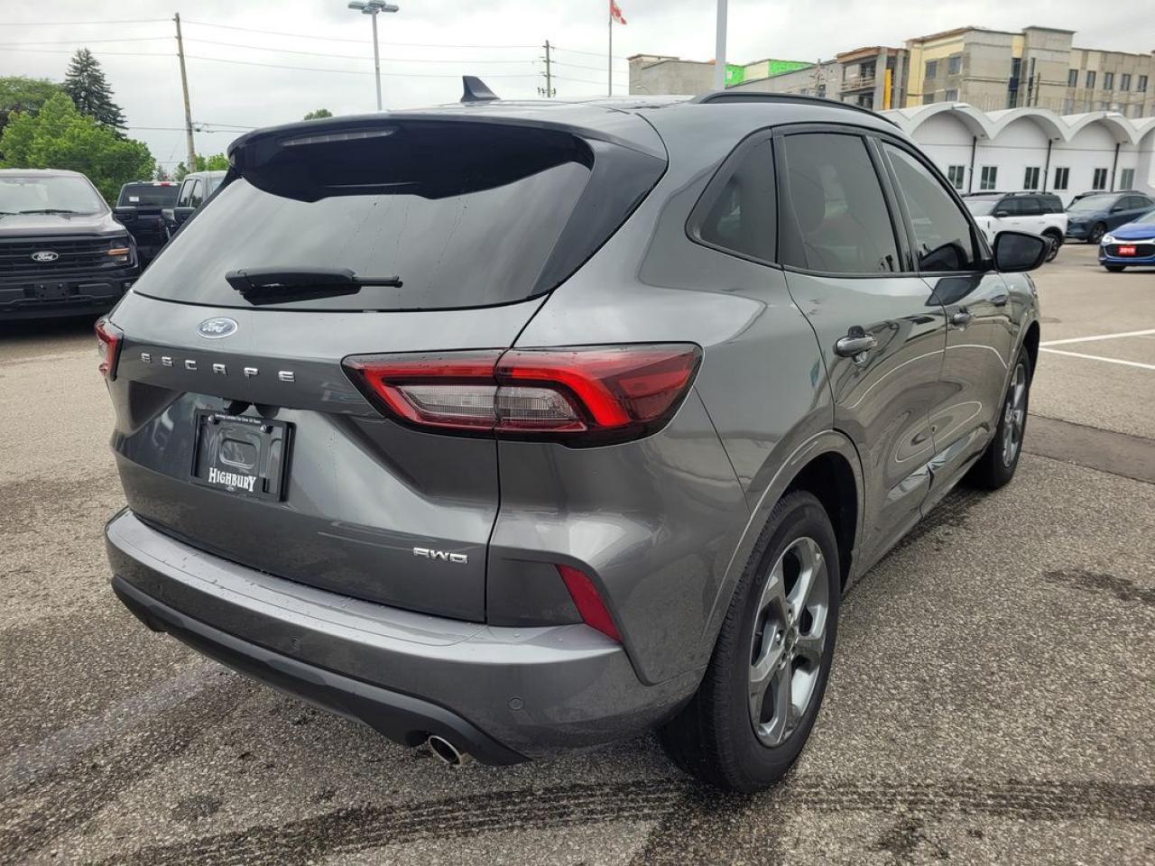 2024 Ford Escape ST-Line Photo24