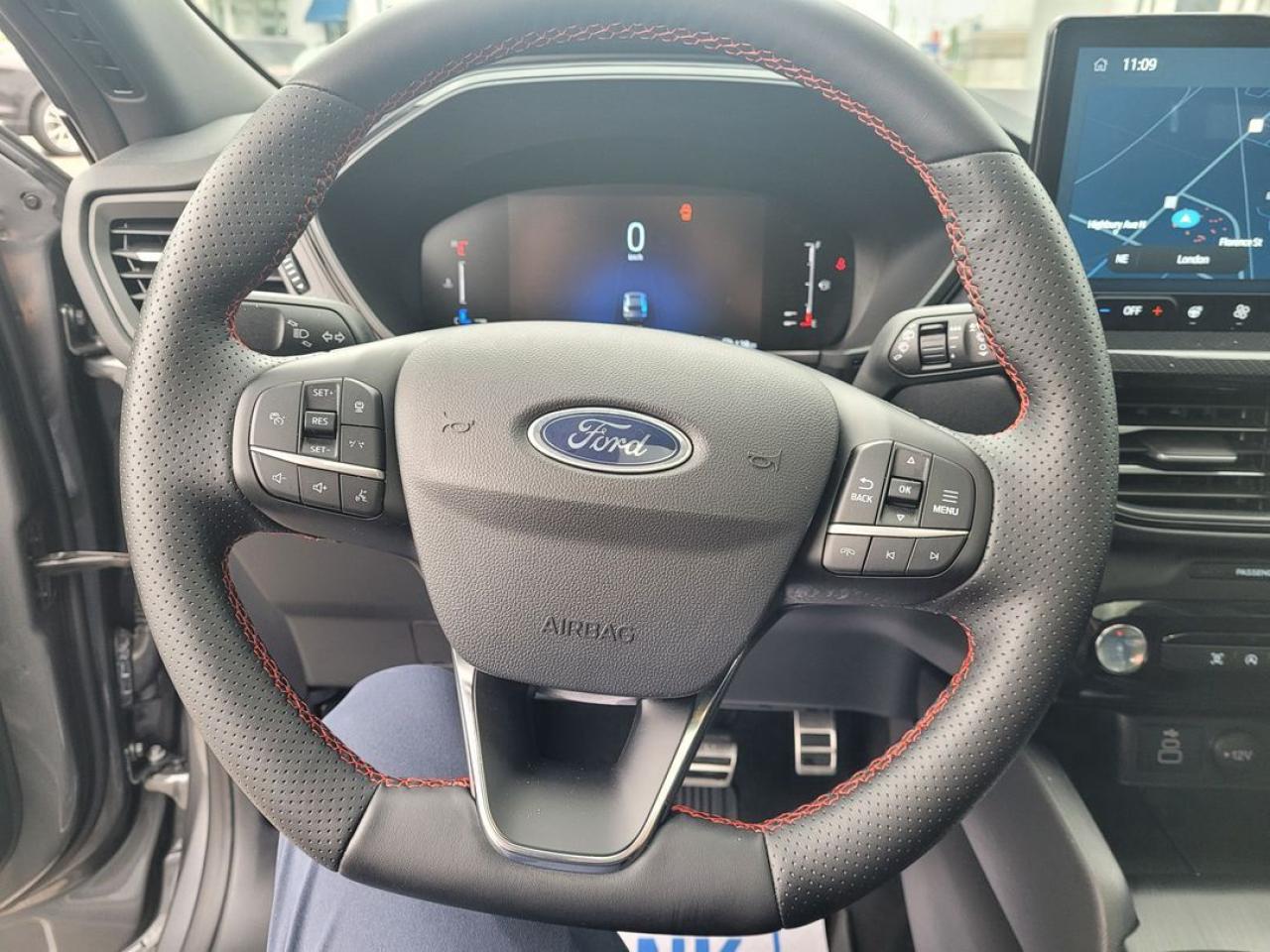 2024 Ford Escape ST-Line Photo15