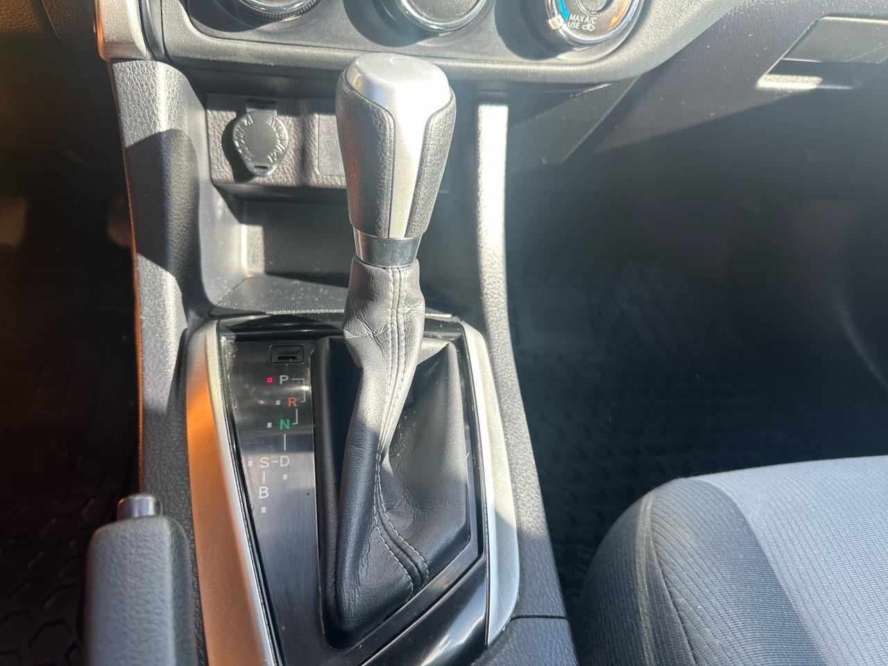 2017 Toyota Corolla CE Photo