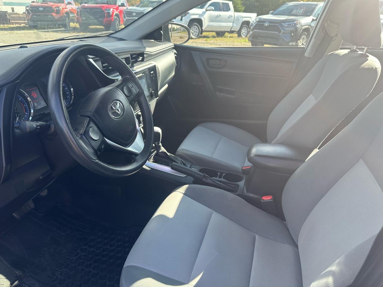 2017 Toyota Corolla CE Photo