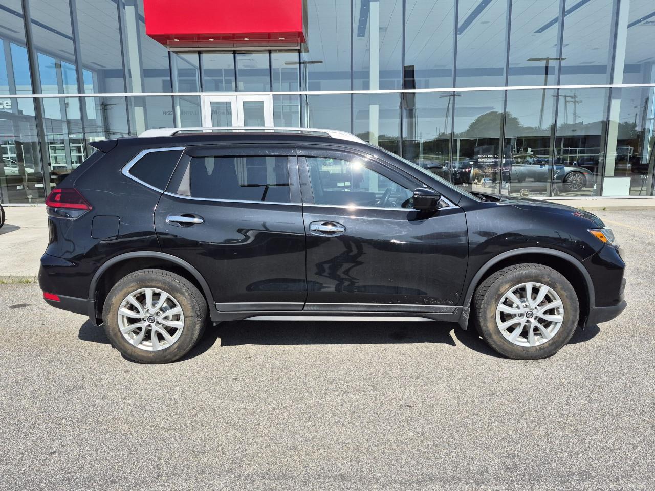 2020 Nissan Rogue Special Edition Photo5