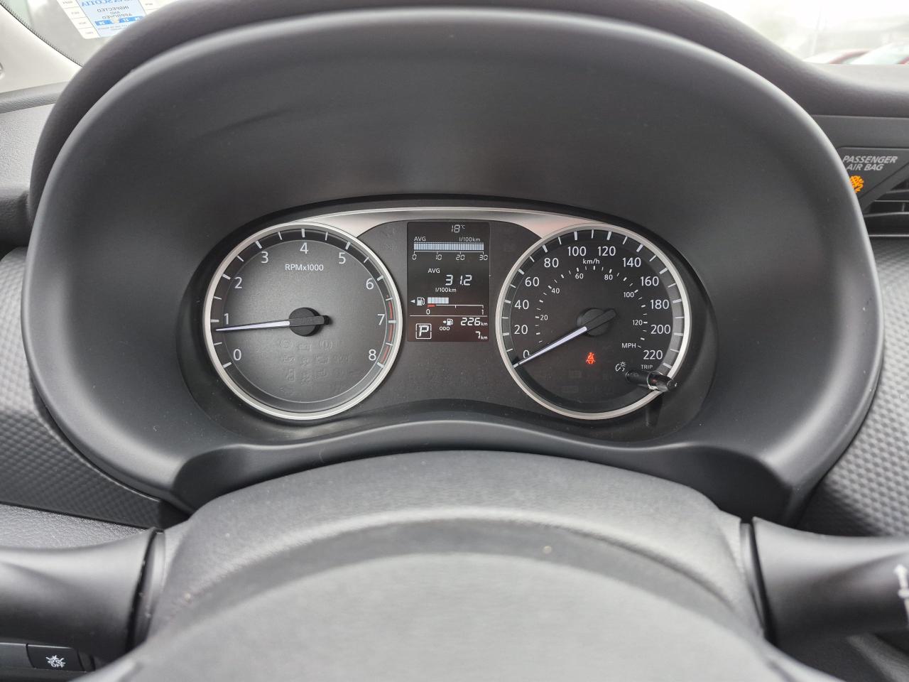 2025 Nissan Kicks Play S FWD Photo24