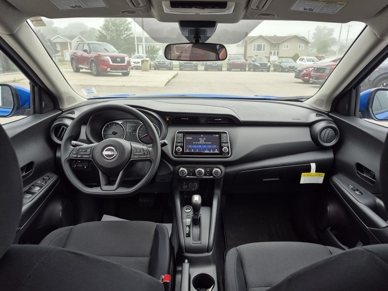 2025 Nissan Kicks Play S FWD Photo29