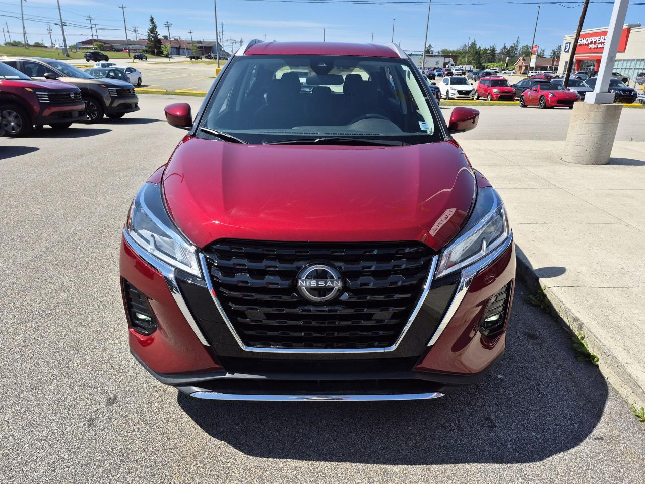 2025 Nissan Kicks Play SV FWD Photo2