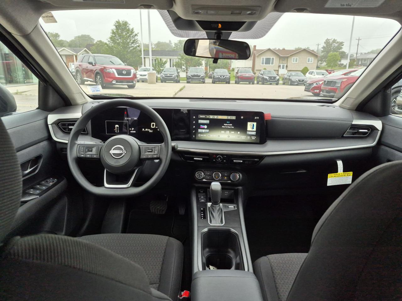 2025 Nissan Kicks S FWD Photo12