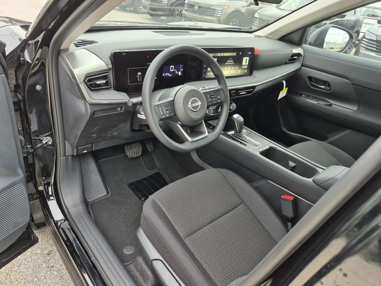 2025 Nissan Kicks S FWD Photo6