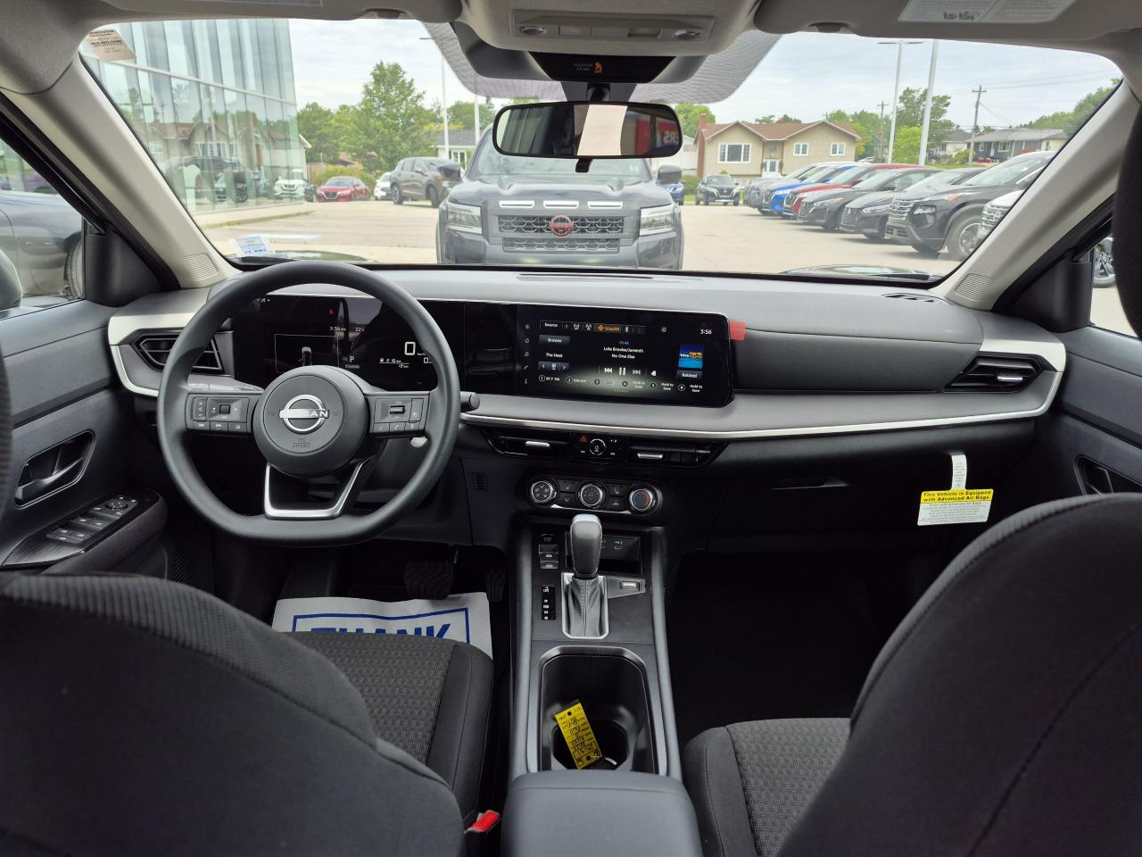2025 Nissan Kicks S FWD Photo12
