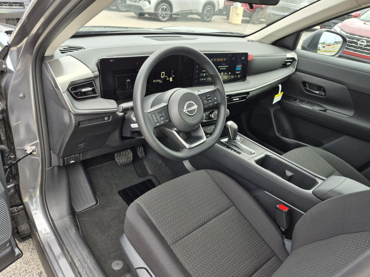 2025 Nissan Kicks S FWD Photo21