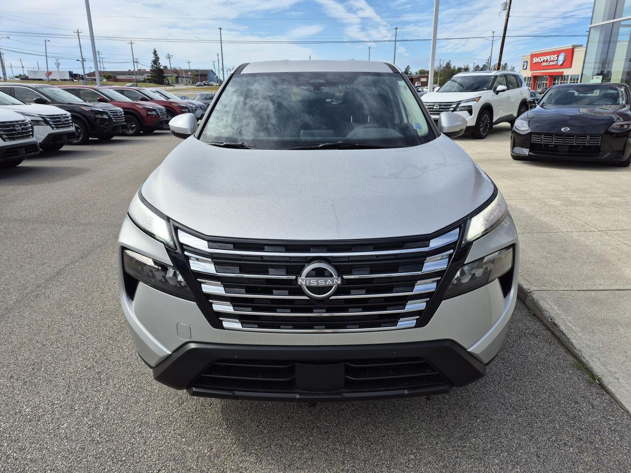 2025 Nissan Rogue S Photo18