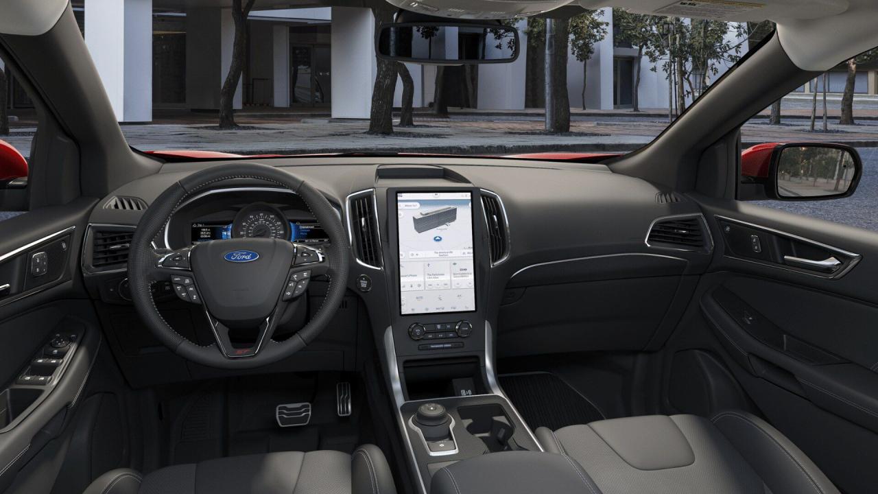 2022 Ford Edge ST AWD Photo6