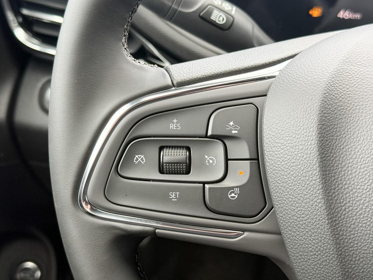 2025 Buick Envista Sport Touring 1.2L 3CYL WITH REMOTE START/ENTRY, HEATED SEATS, HEATED STEERING WHEEL, POWER LIFTGATE, ANDROID AUTO AND APPLE CARPLAY Photo