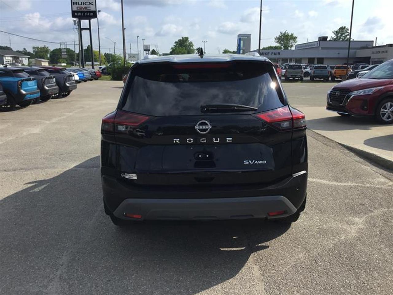 2022 Nissan Rogue SV AWD CVT (2) Photo