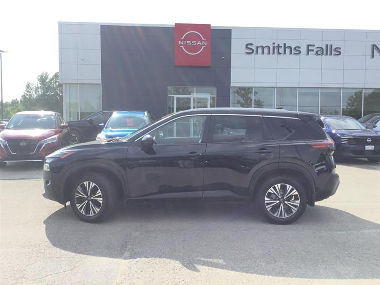 2022 Nissan Rogue SV AWD CVT (2) Photo
