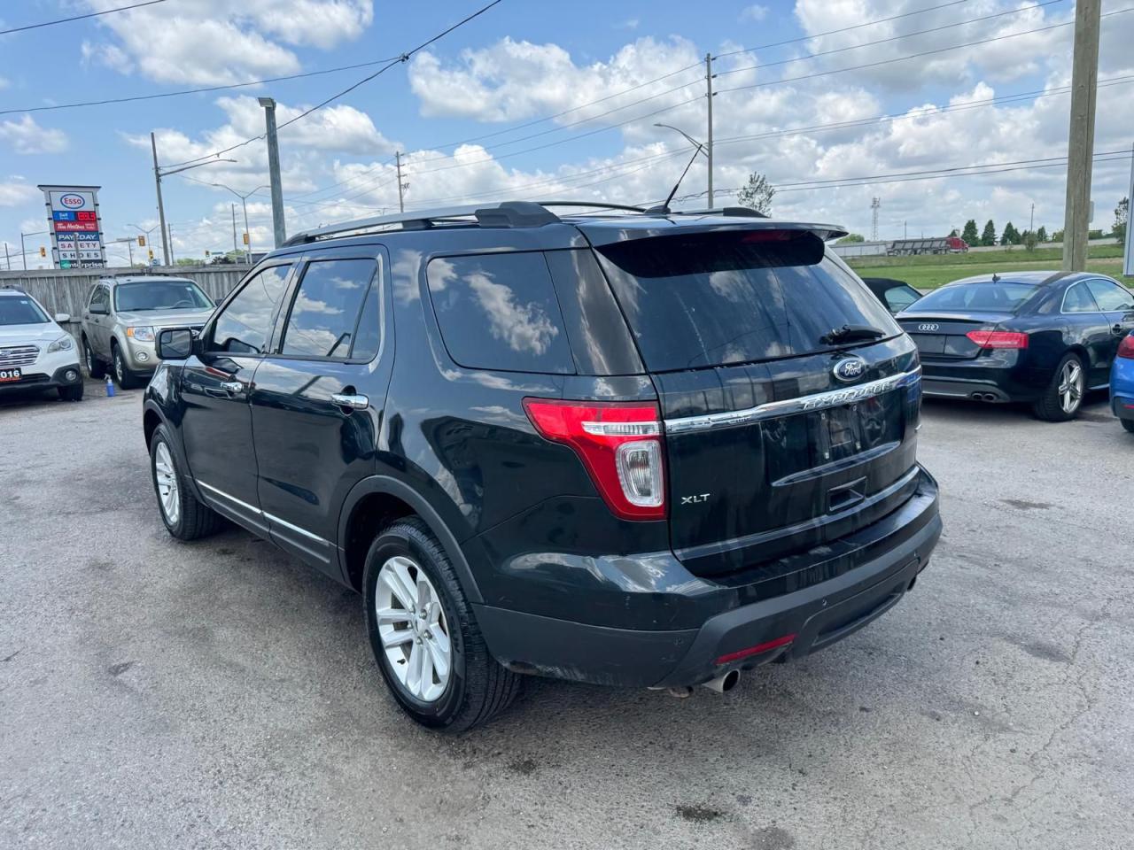 2015 Ford Explorer XLT, NAVI, LEATHER, 7 PASSENGER, 184KMS, CERTIFIED - Photo #3