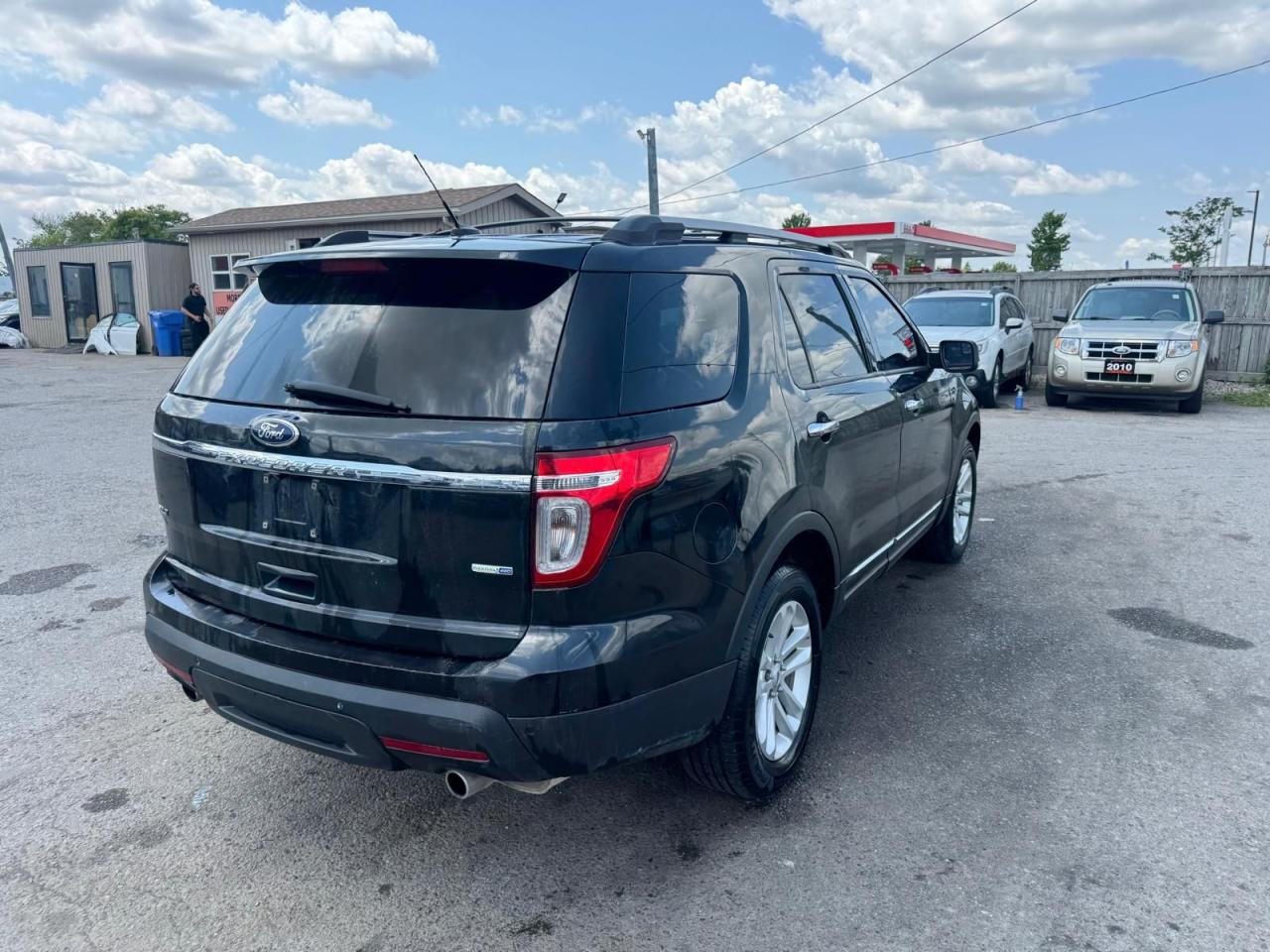2015 Ford Explorer XLT, NAVI, LEATHER, 7 PASSENGER, 184KMS, CERTIFIED - Photo #5