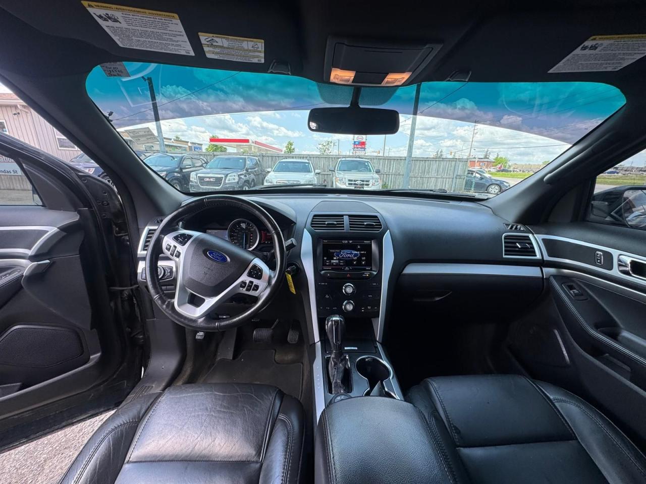 2015 Ford Explorer XLT, NAVI, LEATHER, 7 PASSENGER, 184KMS, CERTIFIED - Photo #11