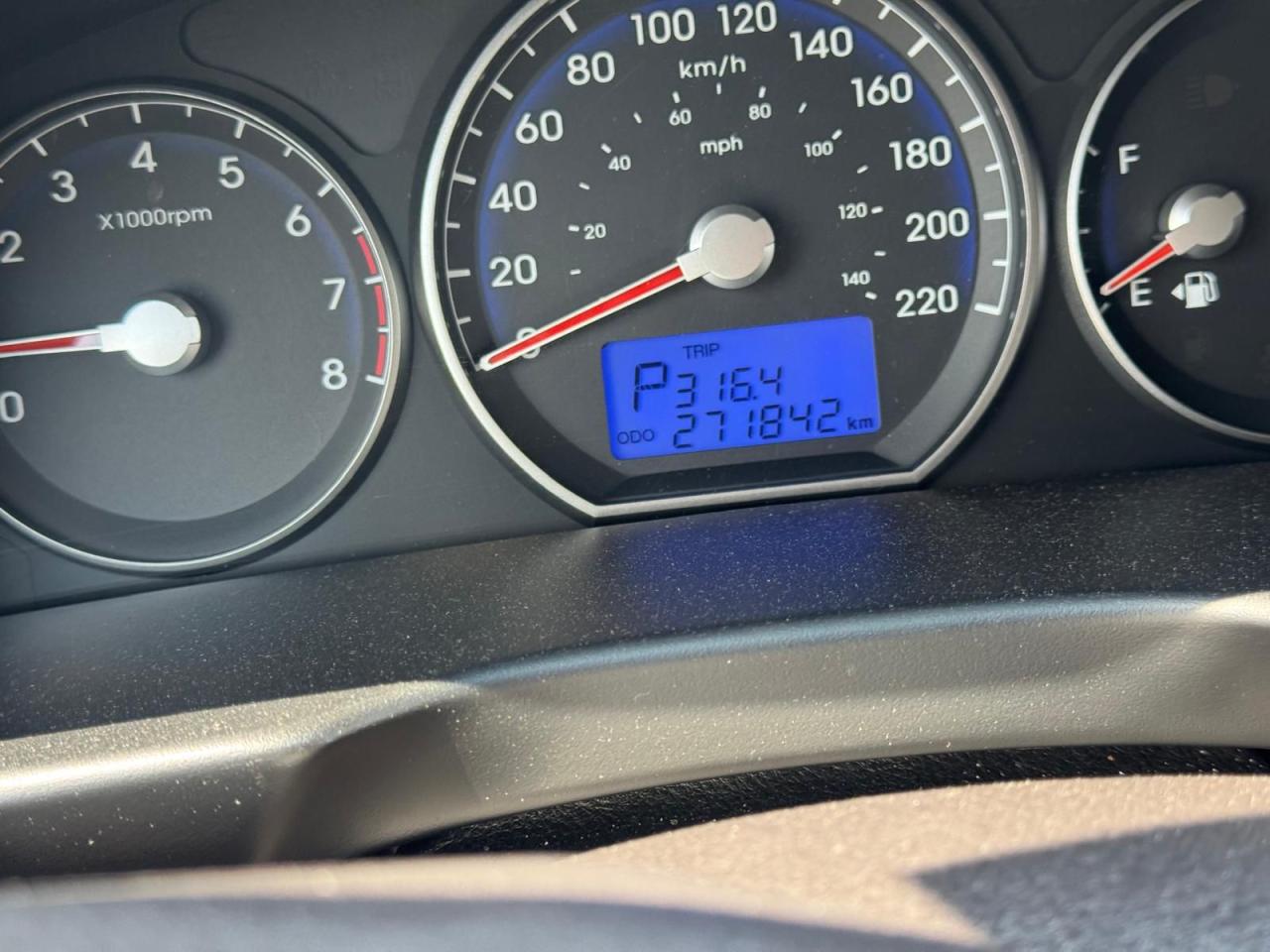 2012 Hyundai Santa Fe AS IS, GL Premium, GREAT CONDITION, RUNS GREAT - Photo #9