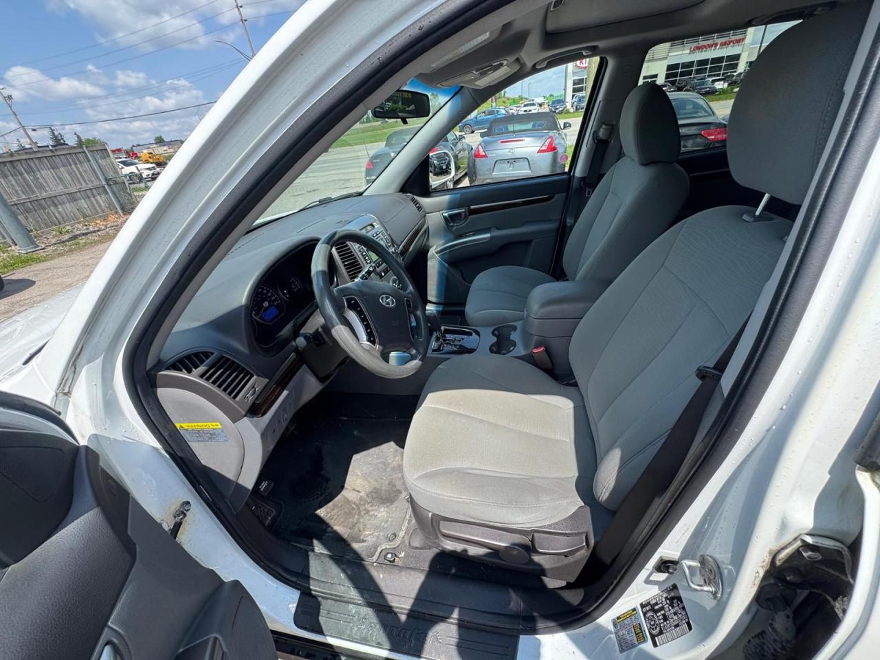 2012 Hyundai Santa Fe AS IS, GL Premium, GREAT CONDITION, RUNS GREAT - Photo #11