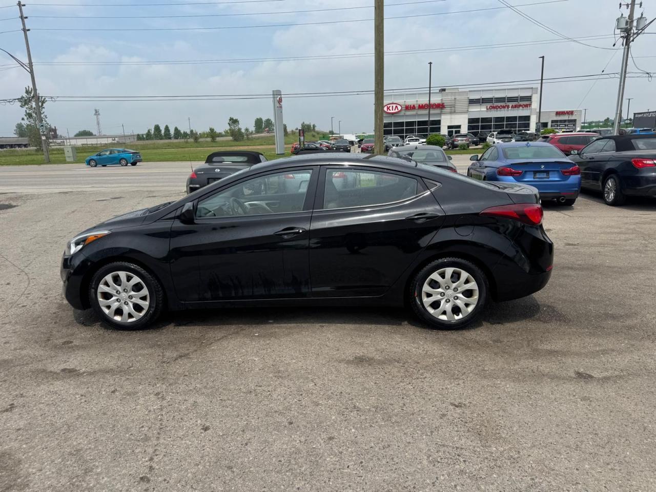 2014 Hyundai Elantra GL, AUTO, SEDAN, ONLY 80,000KMS, CERTIFIED - Photo #2