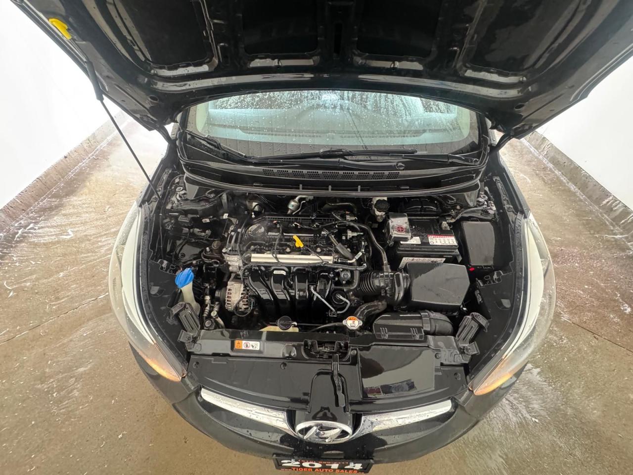 2014 Hyundai Elantra GL, AUTO, SEDAN, ONLY 80,000KMS, CERTIFIED - Photo #12