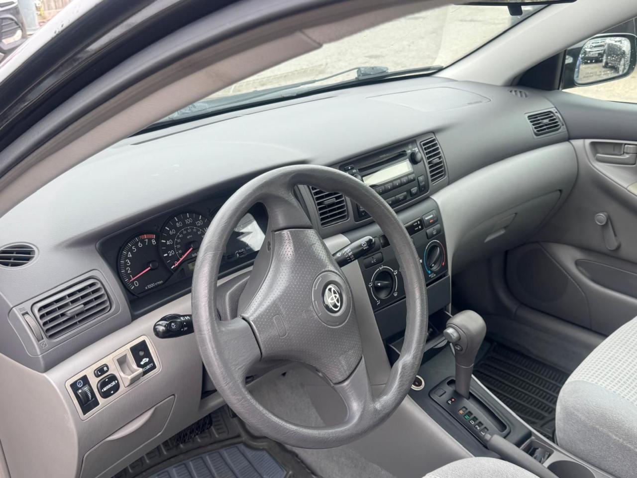 2006 Toyota Corolla CE, AUTO, 4CYL, VERY LOW KMS, ONLY 35,000KMS, CERT - Photo #12