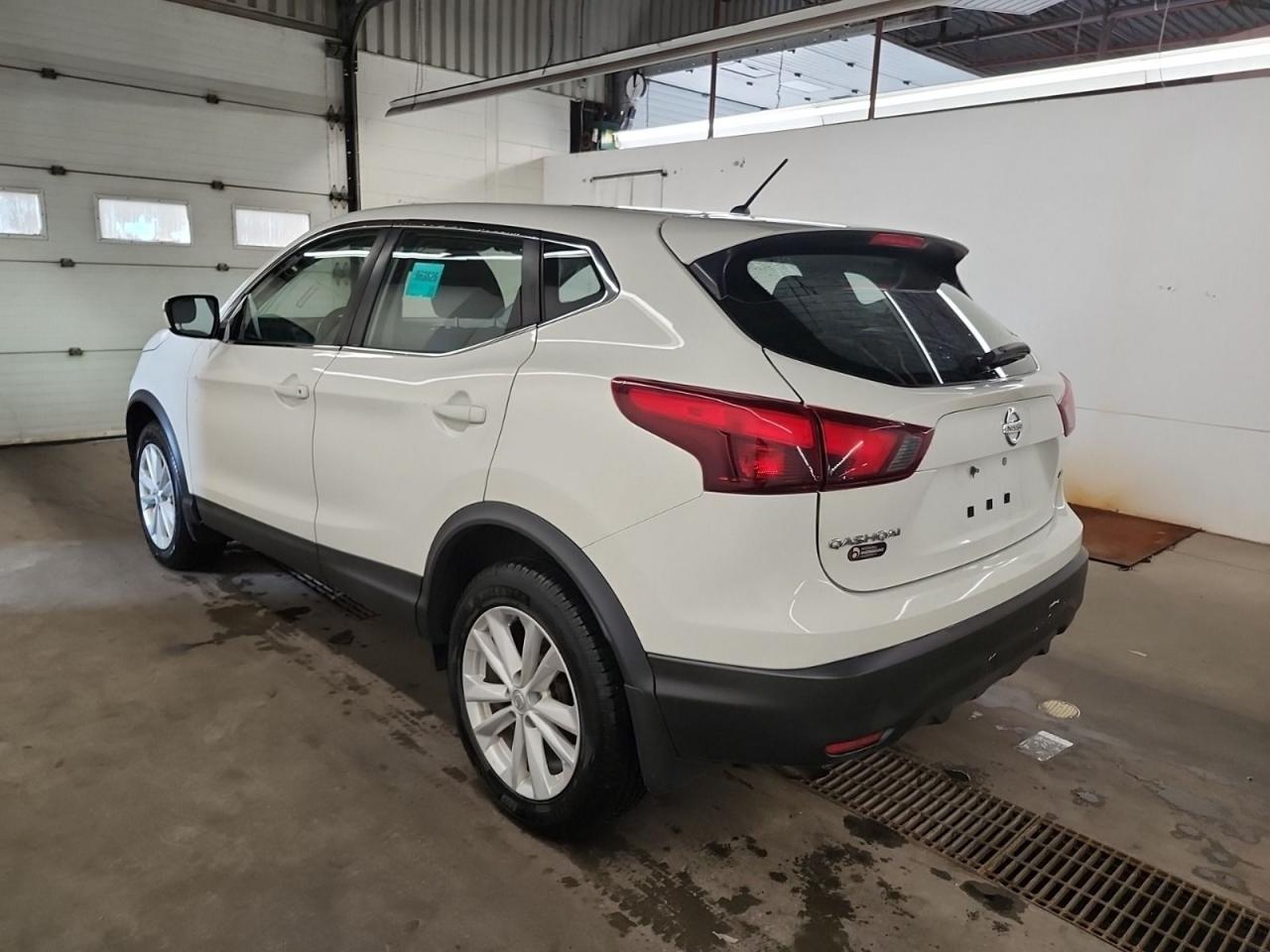 2017 Nissan Qashqai S Photo