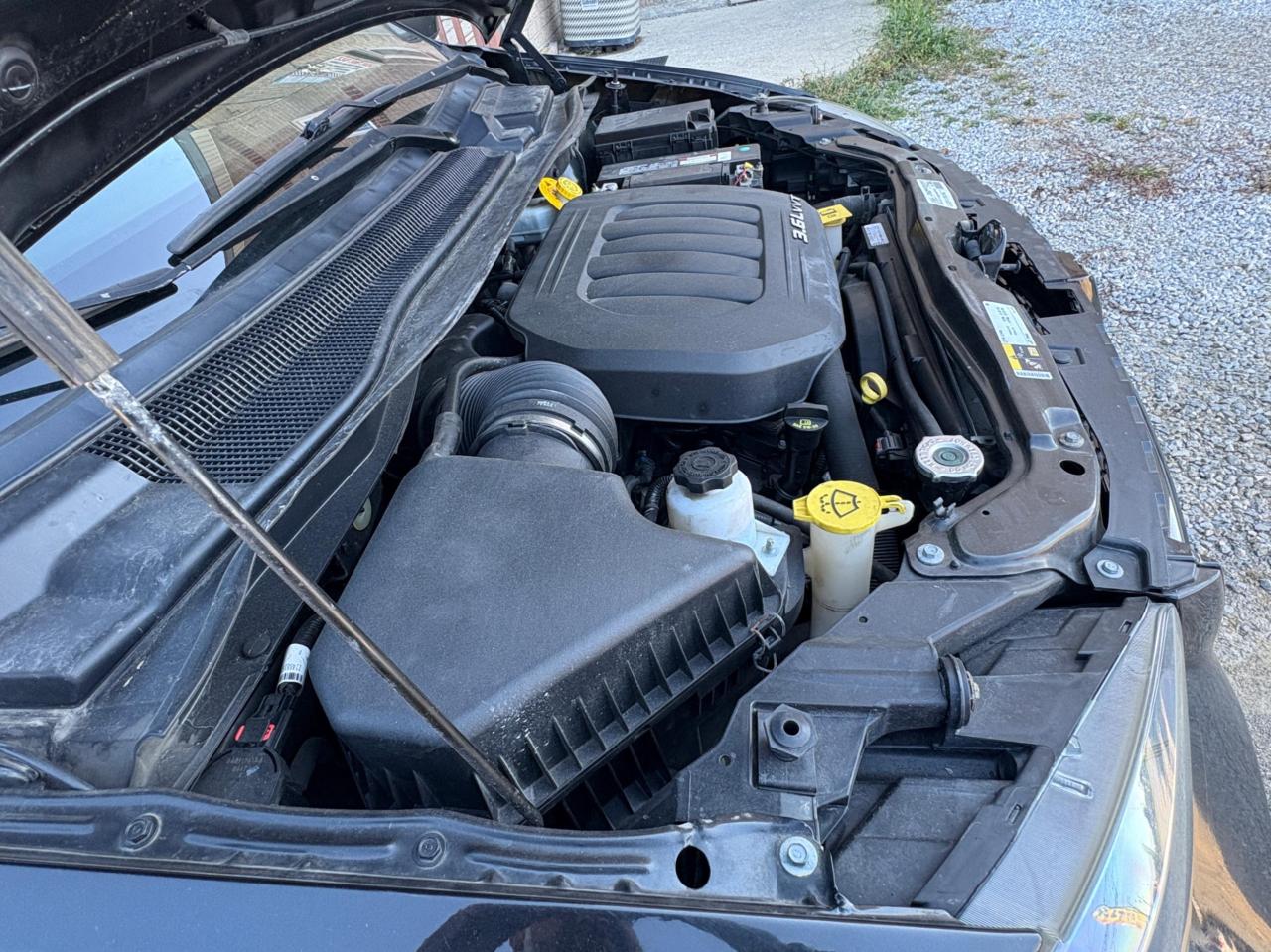 2017 Dodge Grand Caravan 4dr Wgn GT with Safety and Warranty Photo