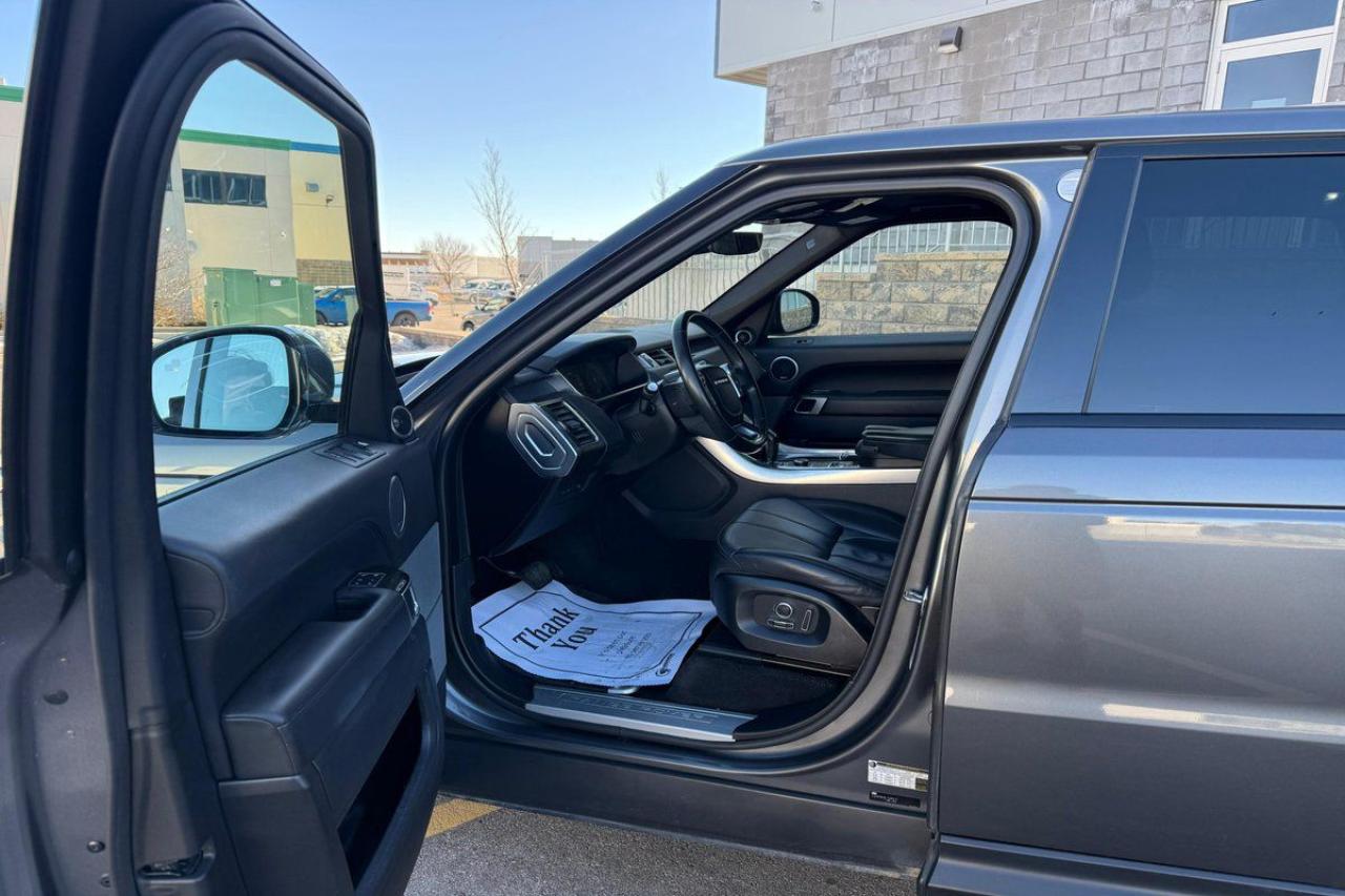 Used 2017 Land Rover Range Rover Sport 4WD 4dr V6 HSE|BIG SUMMER BLOWOUT! for sale in Calgary, AB