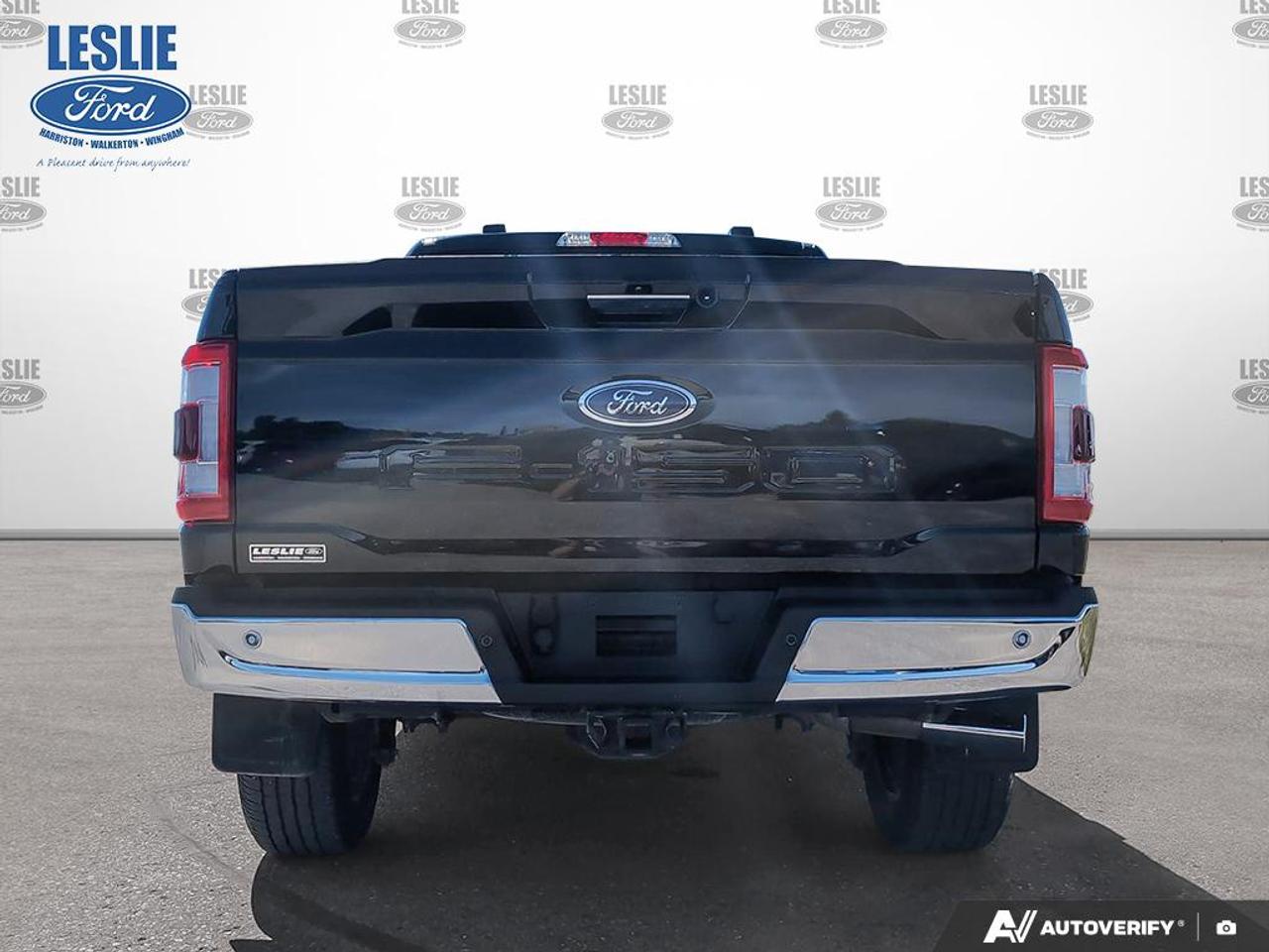 2022 Ford F-150 Lariat 4WD SuperCrew 5.5' Box Photo4