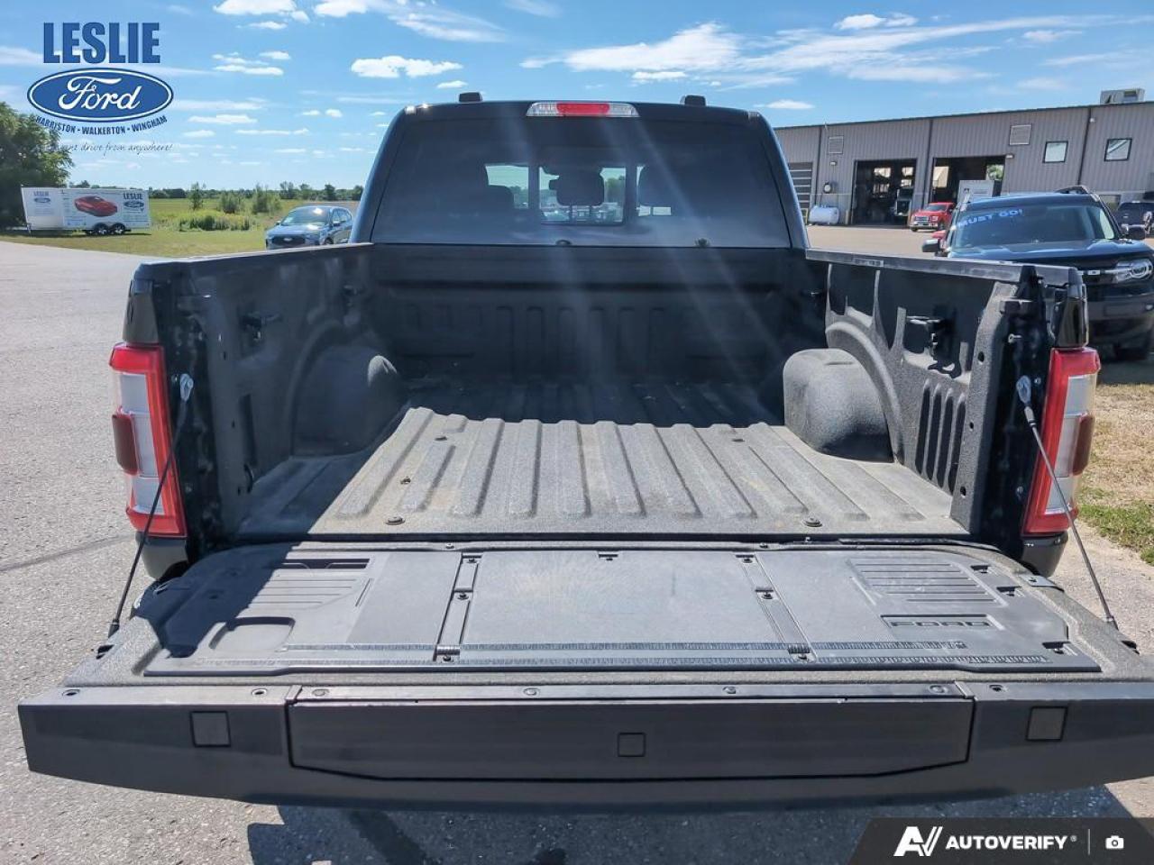 2022 Ford F-150 Lariat 4WD SuperCrew 5.5' Box Photo