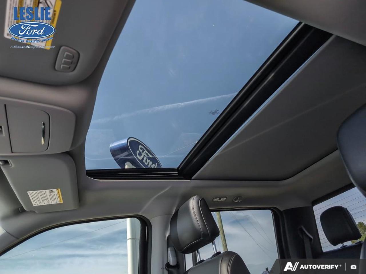 2022 Ford F-150 Lariat 4WD SuperCrew 5.5' Box Photo