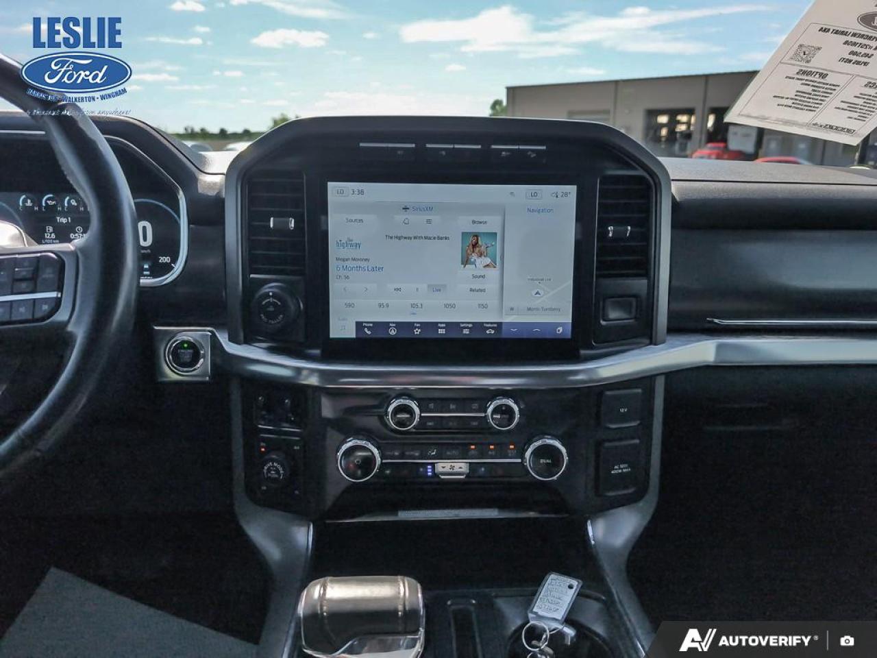 2022 Ford F-150 Lariat 4WD SuperCrew 5.5' Box Photo